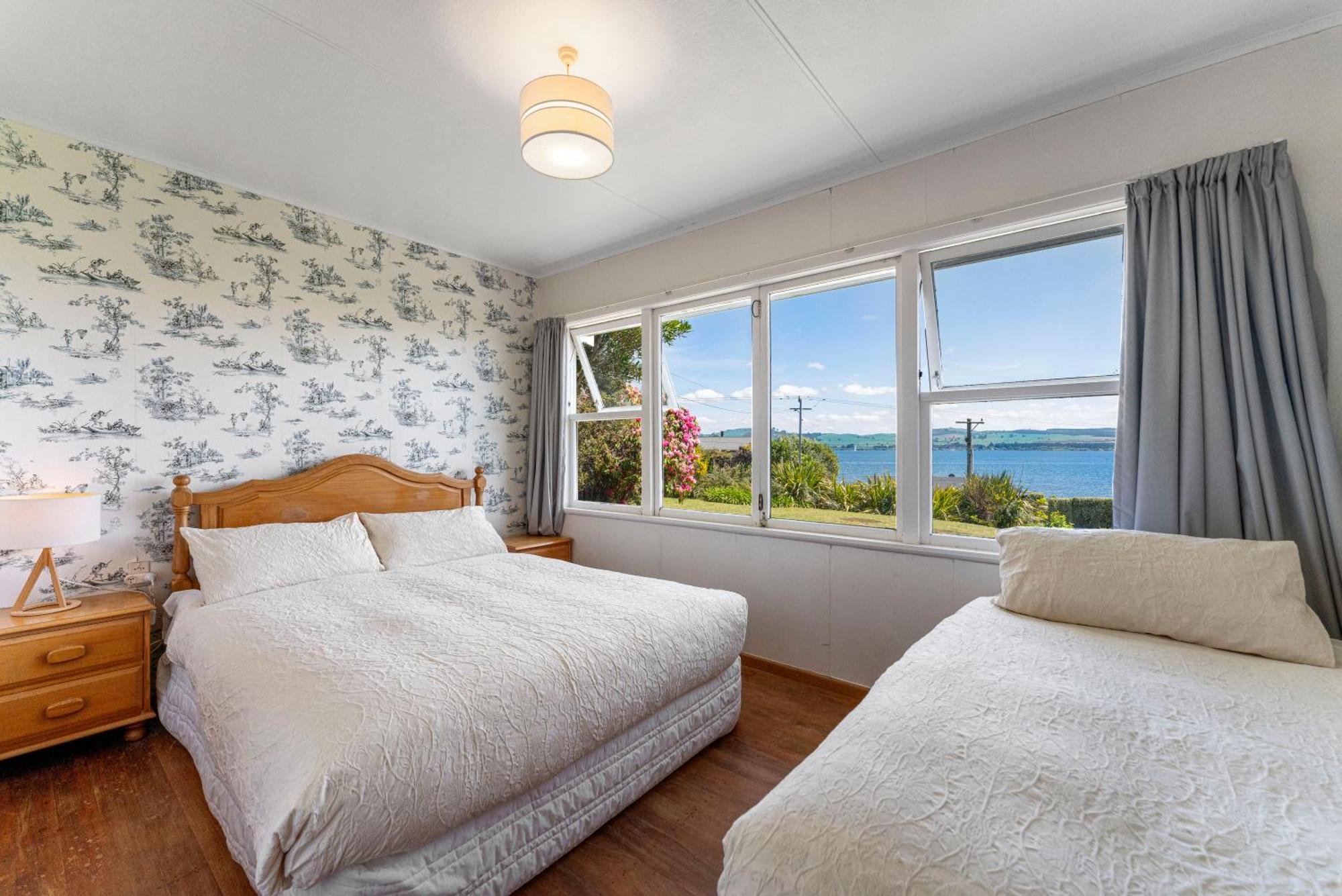 Lakeview Cottage - Rainbow Point Holiday Home Taupo Dış mekan fotoğraf